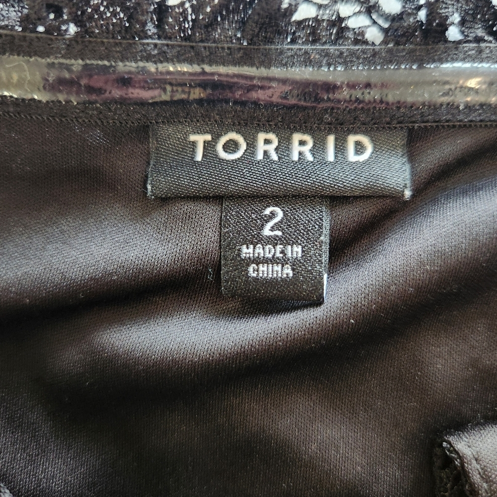 Torrid Black Lace Off-Shoulder Blouse Fully Lined Size 2 Or 2X - Picture 2 of 10